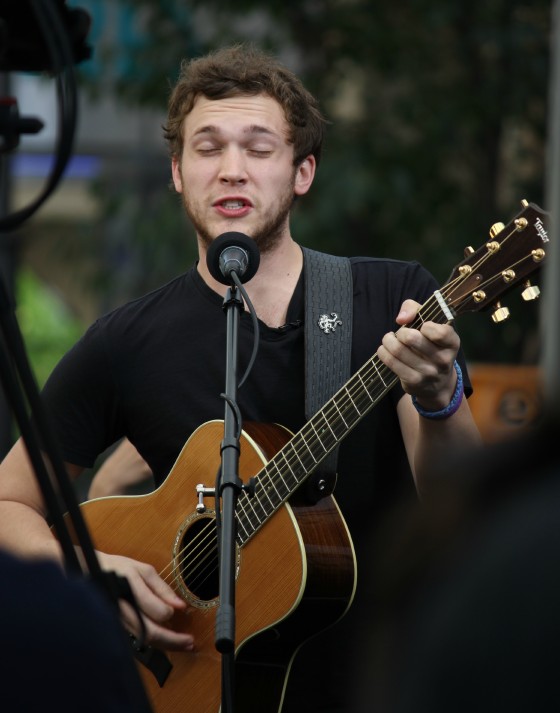 Phillip Phillips Extra The Grove
