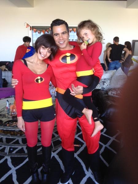 Jessica Alba and family dress as The Incredibles for Halloween