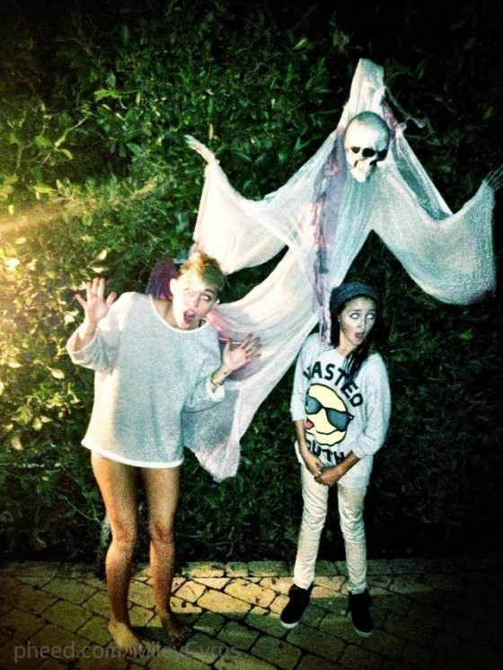 Miley Cyrus pant-less at Halloween