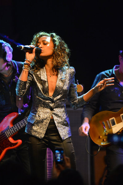 Amanda Brown The Voice