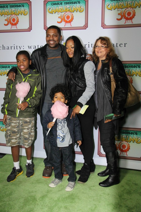 Mekhi Phifer with wife and family