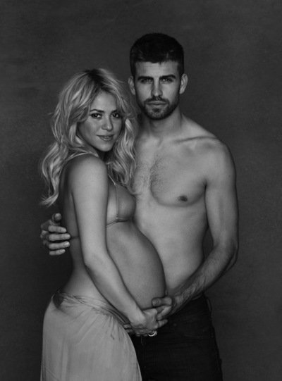 Shakira baby bump