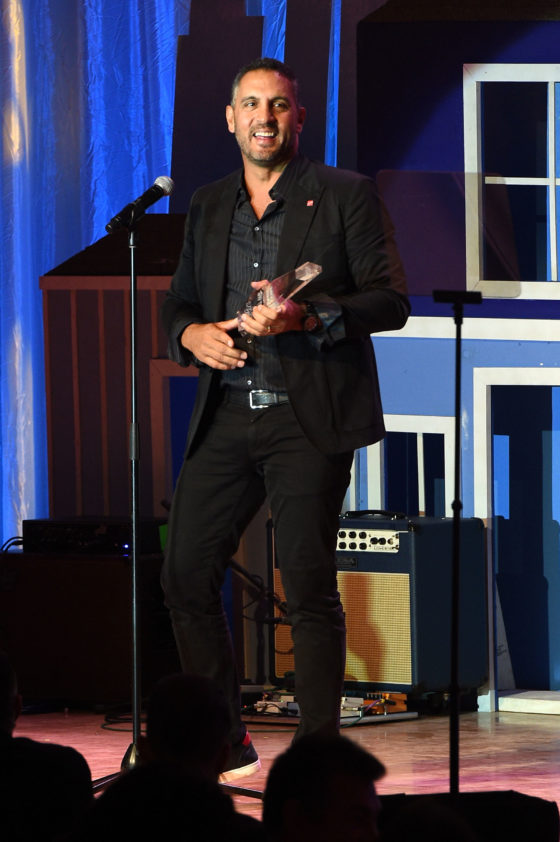 BEVERLY HILLS, CA - OCTOBER 13:  Mauricio Umansky accpts his award at the Habitat LA 2016 Los Angeles Builders Ball at Regent Beverly Wilshire Hotel on October 13, 2016 in Beverly Hills, California.  (Photo by Joshua Blanchard/Getty Images for Habitat for Humanity of Greater Los Angeles)