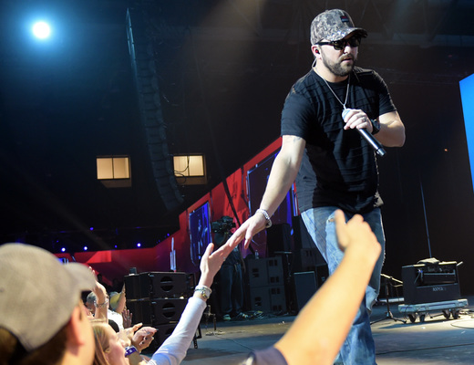 Tyler Farr